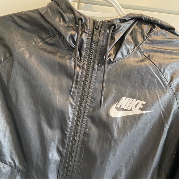 Nike Windbreaker Jacket - Picture 2 of 3